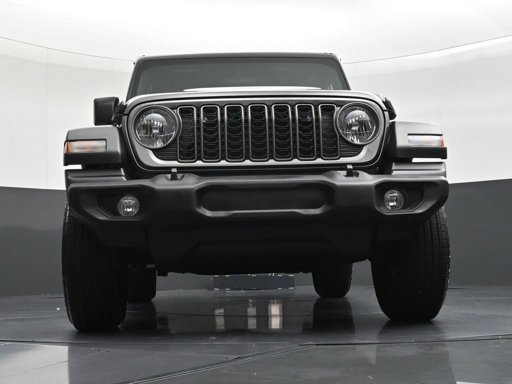 Used 2025 Jeep Wrangler Sport AWD/4WD image 27
