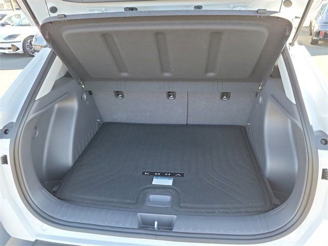 New 2025 Hyundai Kona SEL image 18