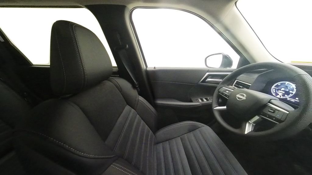 New 2026 Nissan Rogue SL image 31