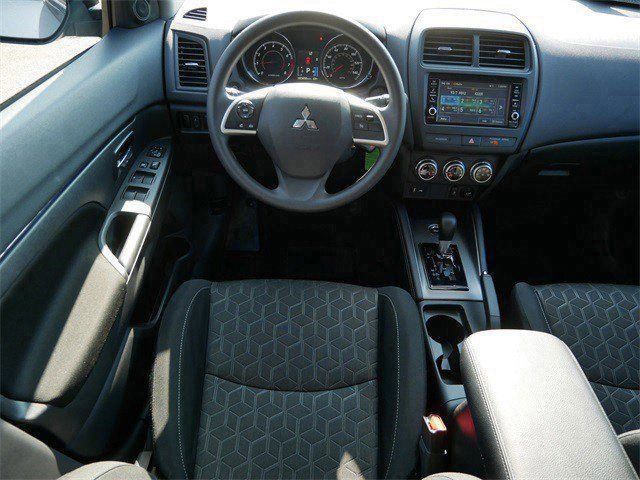 Used 2025 Mitsubishi Outlander Sport ES image 10