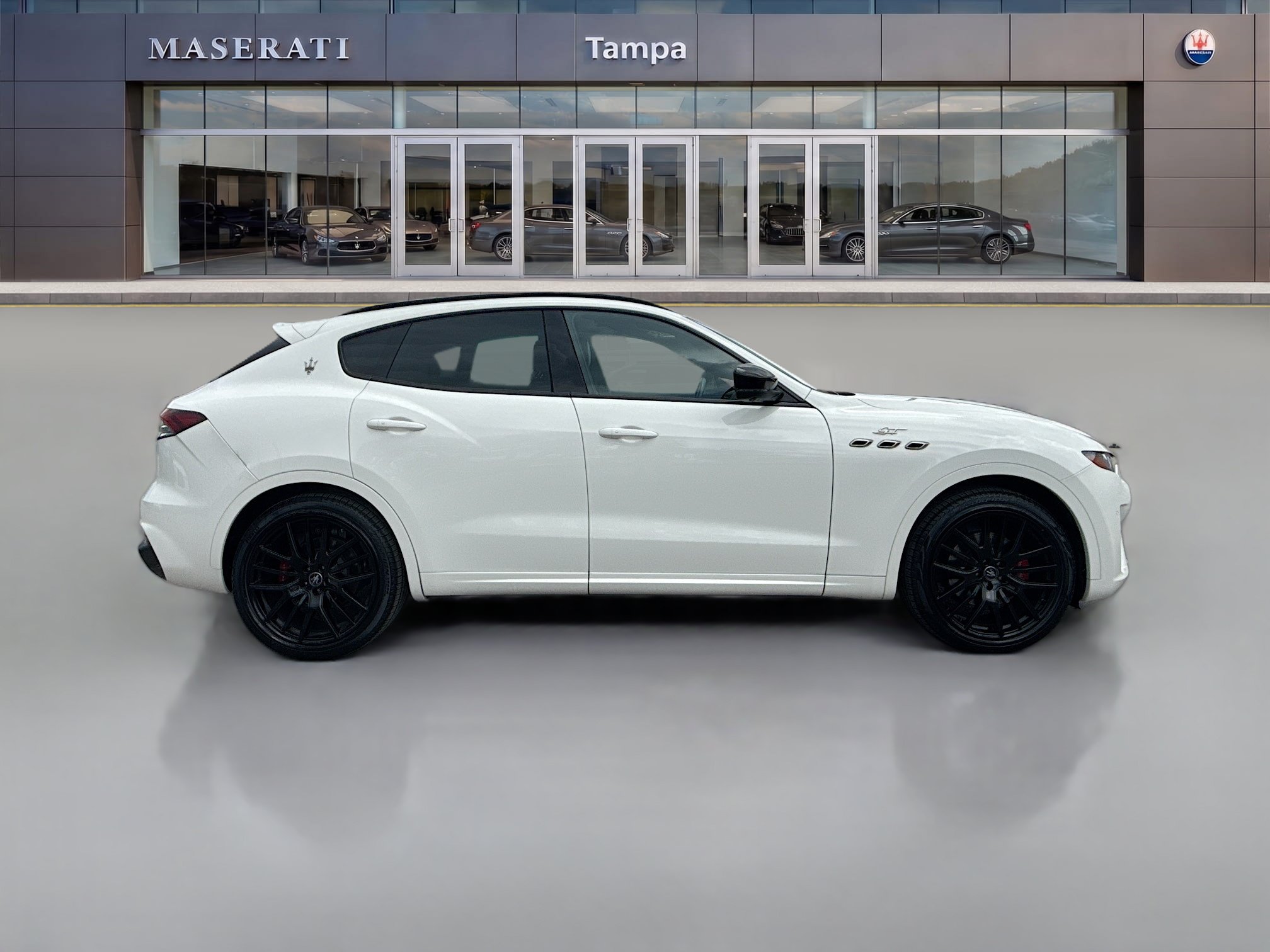 Used 2022 Maserati Levante GT AWD/4WD image 2
