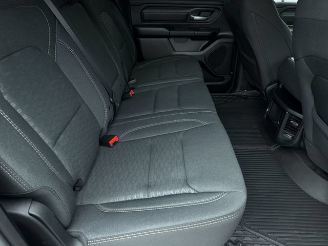 Used 2025 RAM 1500 Warlock AWD/4WD image 36