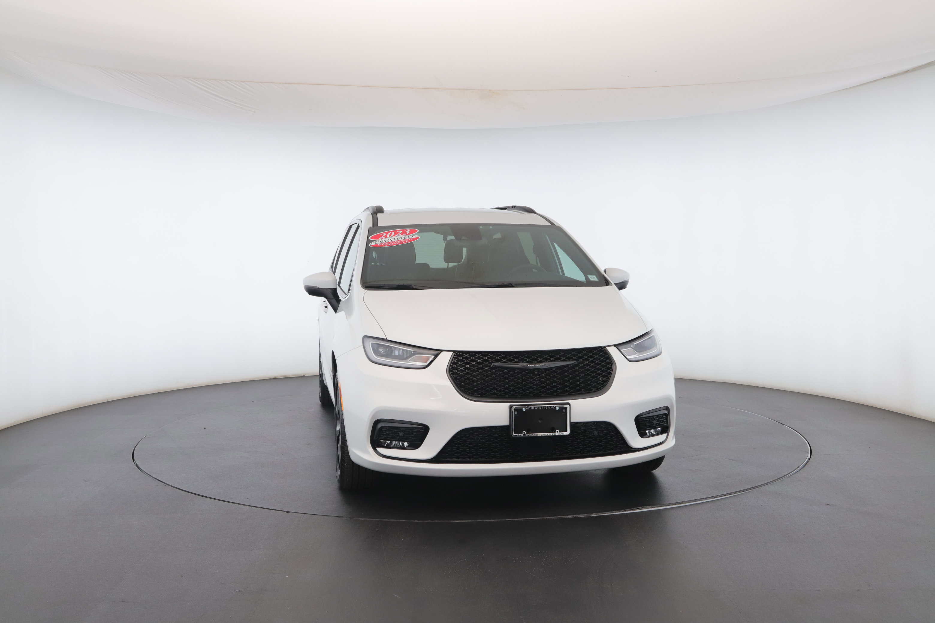 Used 2023 Chrysler Pacifica Touring-L w/ S Appearance Package image 34