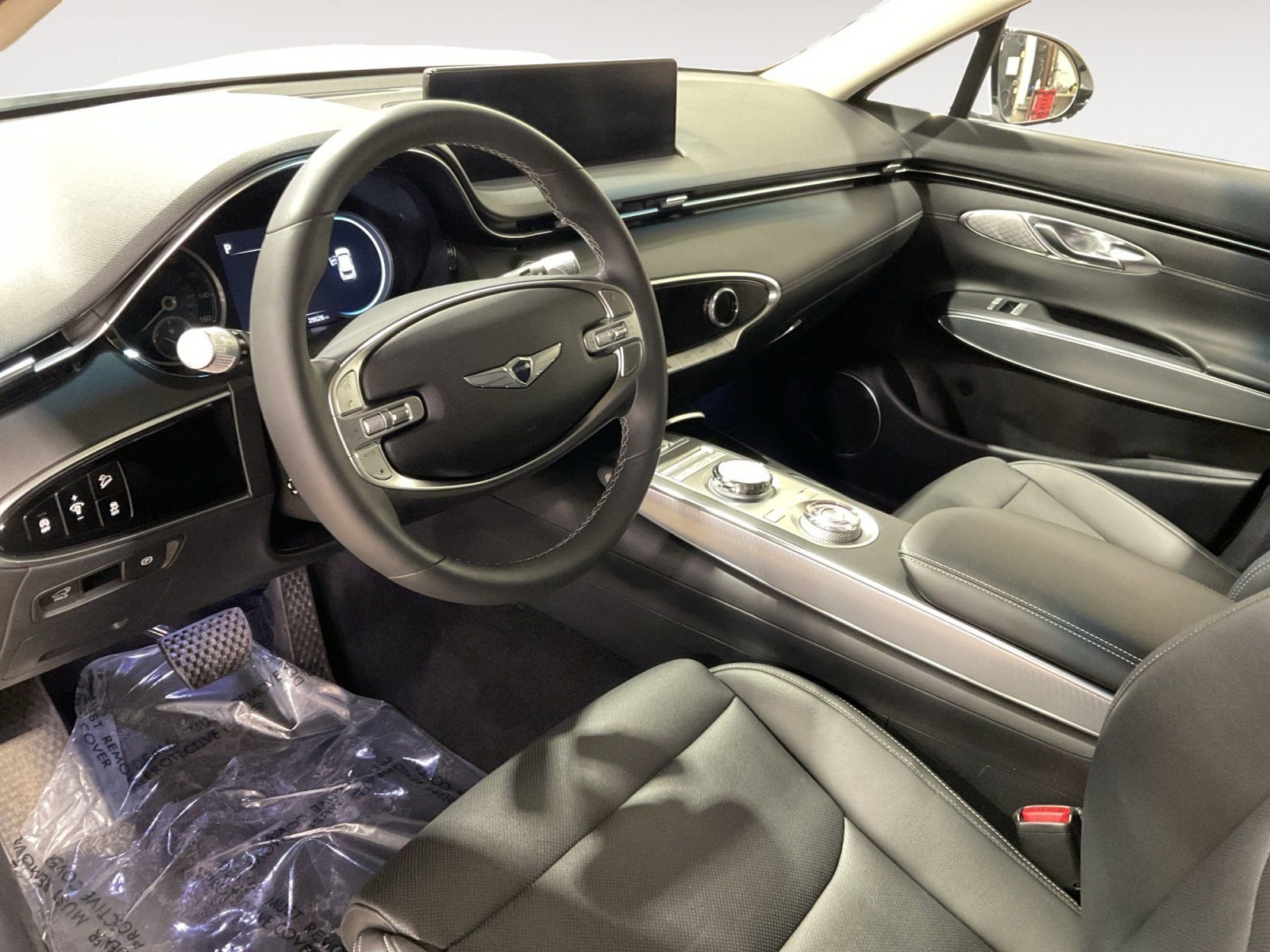 Used 2023 Genesis GV70 2.5T Select w/ Select Package image 9