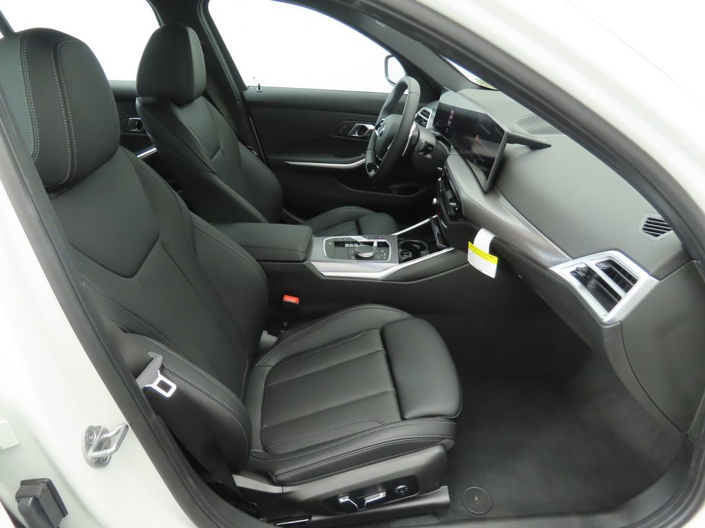 Certified 2025 BMW 330i Sedan w/ Convenience Package image 21