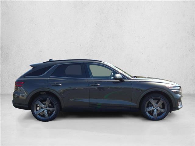 Used 2025 Genesis GV70 3.5T Sport w/ Sport Prestige Package AWD/4WD image 4