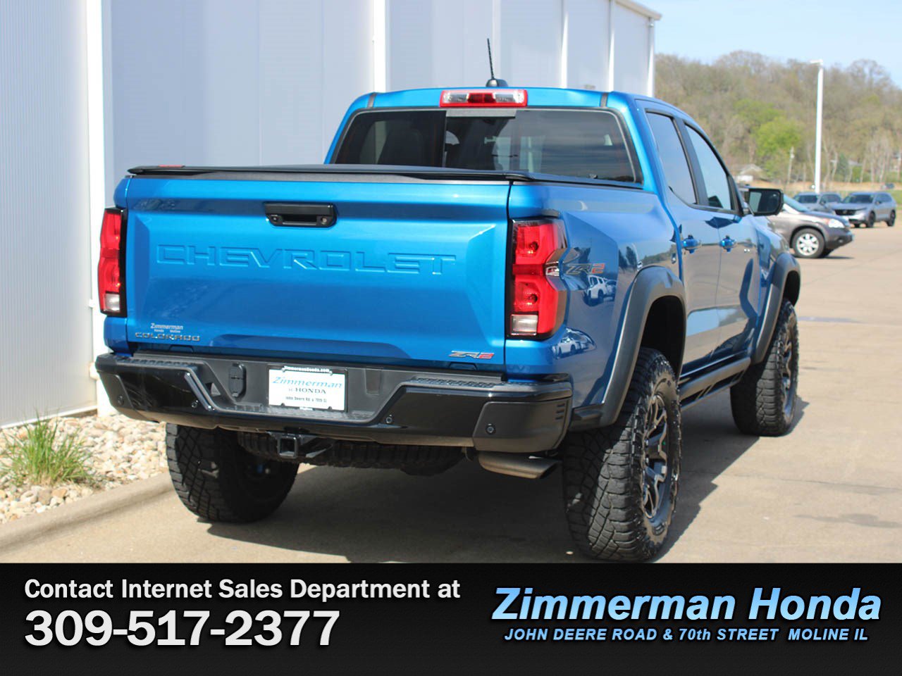 Used 2024 Chevrolet Colorado ZR2 w/ ZR2 Convenience Package III AWD/4WD image 2