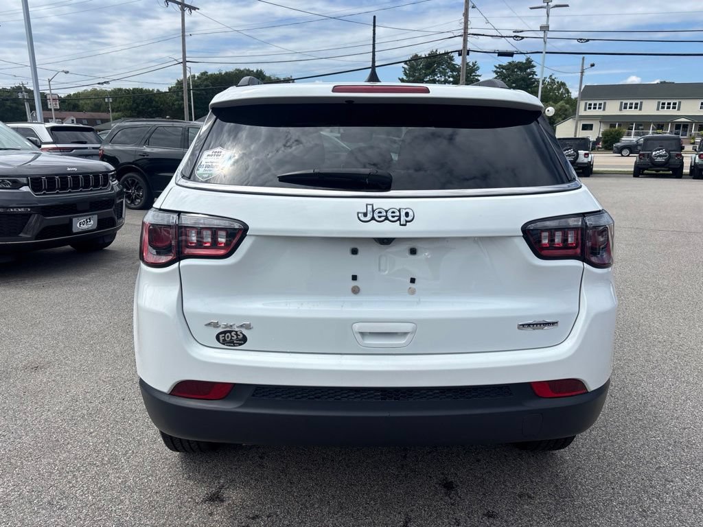 Certified 2024 Jeep Compass Latitude AWD/4WD image 4