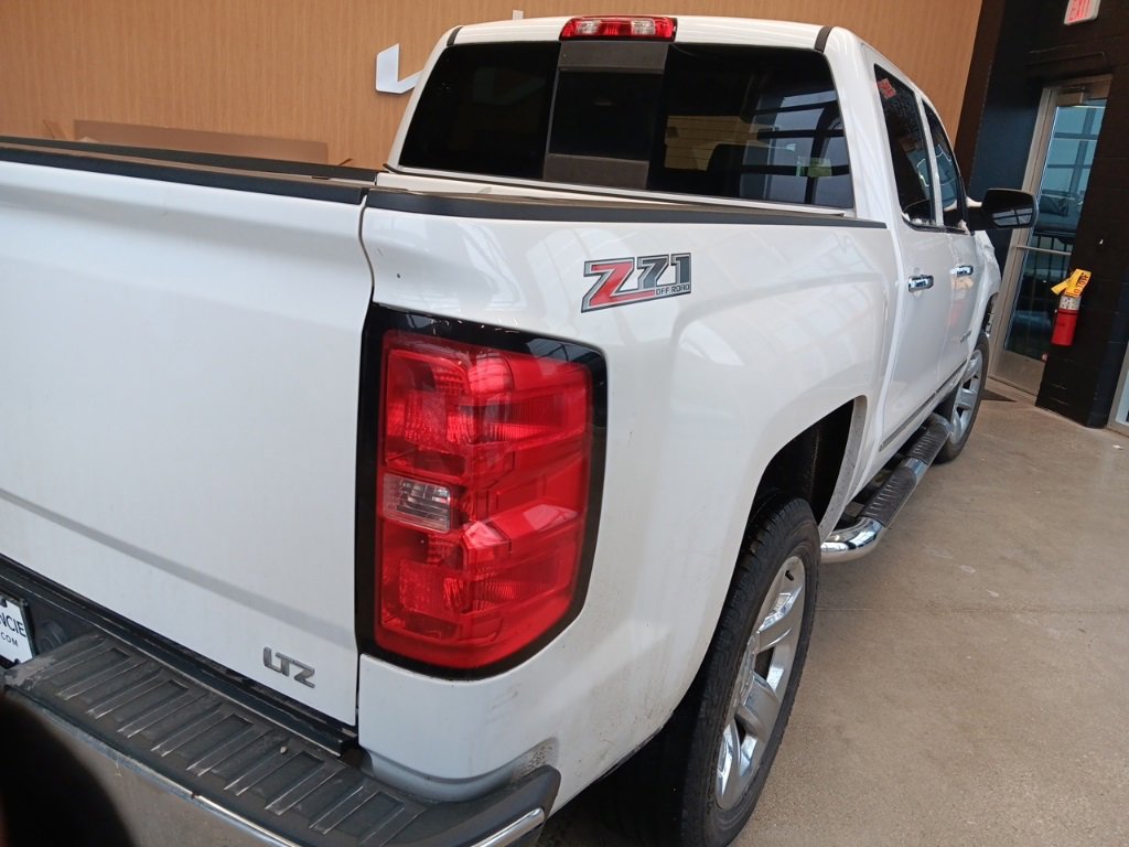 Used 2015 Chevrolet Silverado 1500 LTZ Z71 w/ LTZ Plus Package image 13