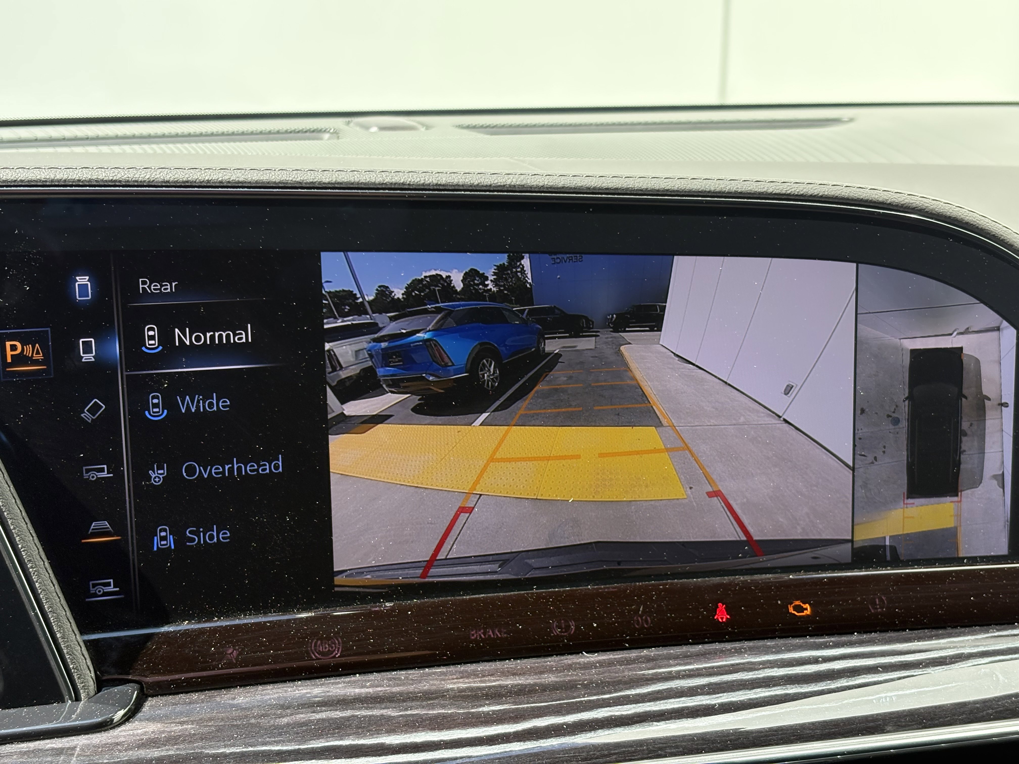 Used 2023 Cadillac Escalade V AWD/4WD image 28