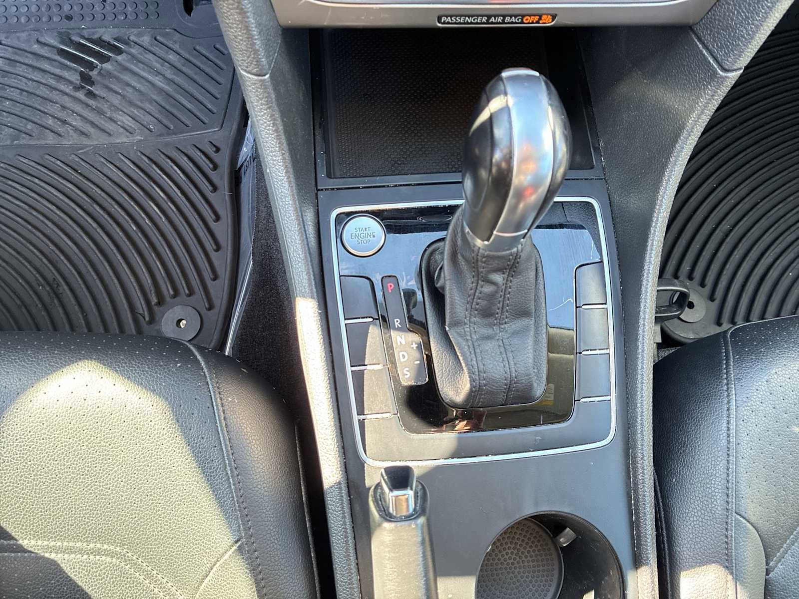 Used 2015 Volkswagen Passat 1.8T Limited Edition FWD image 20