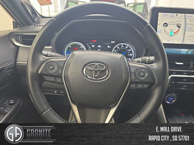 Used 2021 Toyota Venza XLE w/ Softex Package image 14