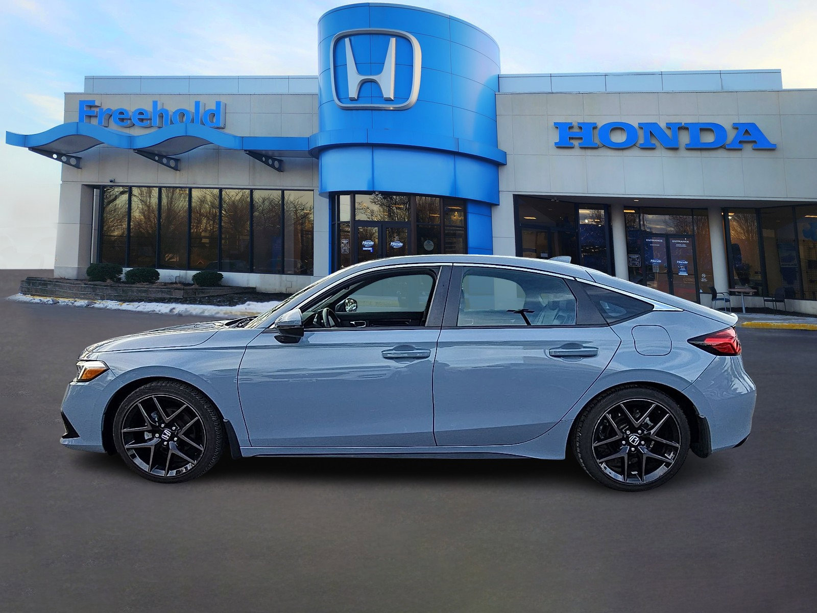 Certified 2024 Honda Civic Sport Touring image 4