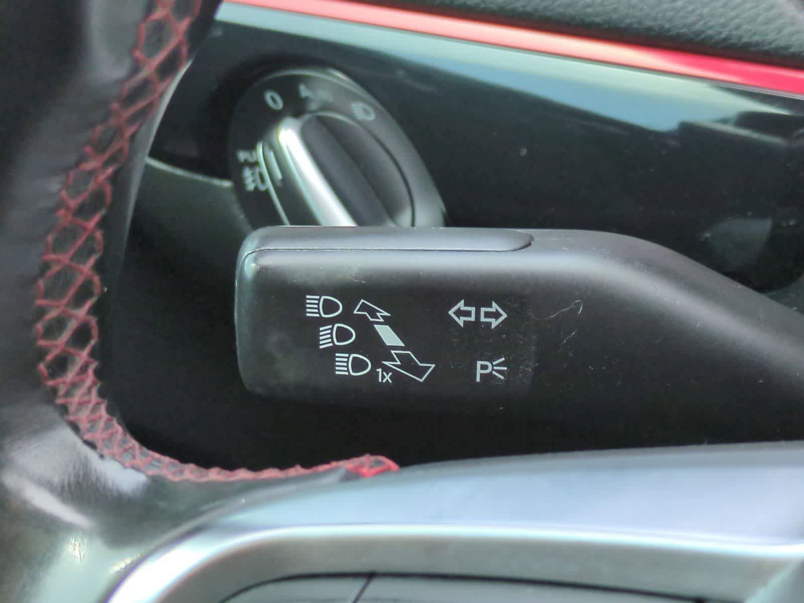 Used 2017 Volkswagen Jetta GLI image 28