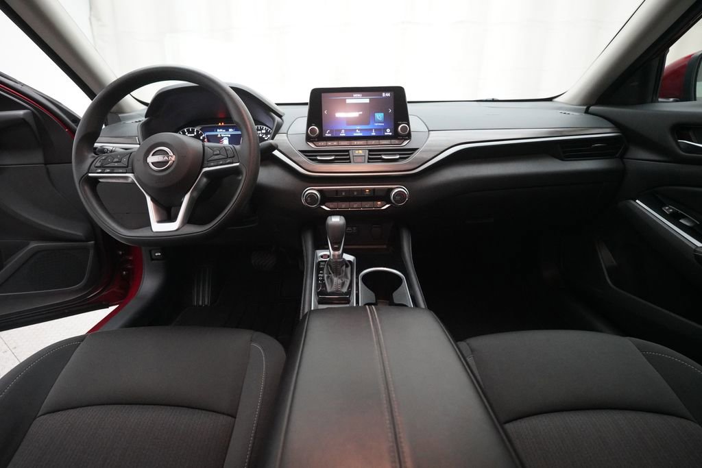 Certified 2023 Nissan Altima 2.5 SV AWD/4WD image 6