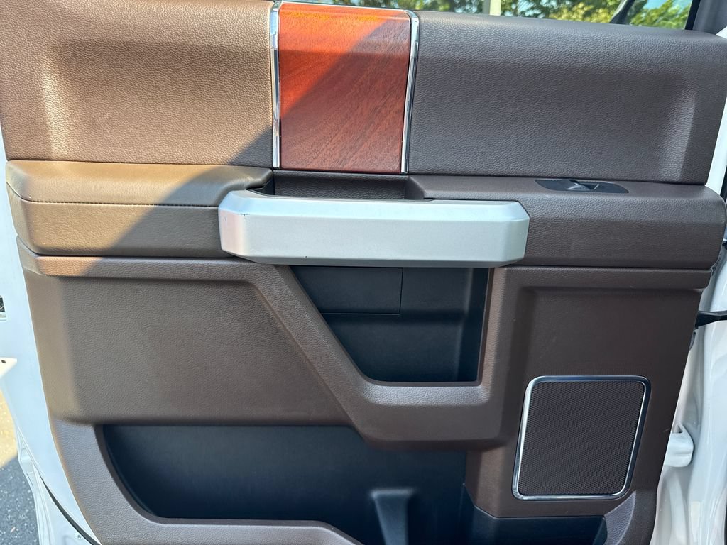 Used 2019 Ford F150 King Ranch w/ Equipment Group 601A Luxury AWD/4WD image 45