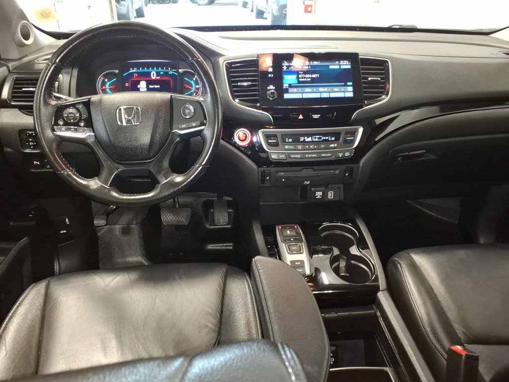 Used 2019 Honda Pilot AWD Touring image 13