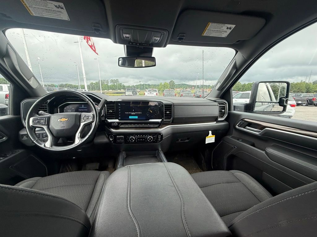 Used 2024 Chevrolet Silverado 2500 LT w/ All Star Edition AWD/4WD image 7
