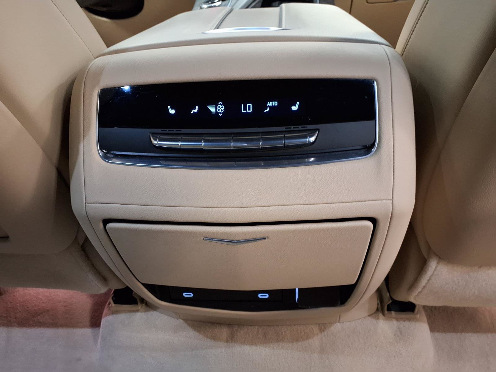 Certified 2023 Cadillac Escalade Premium Luxury RWD image 16
