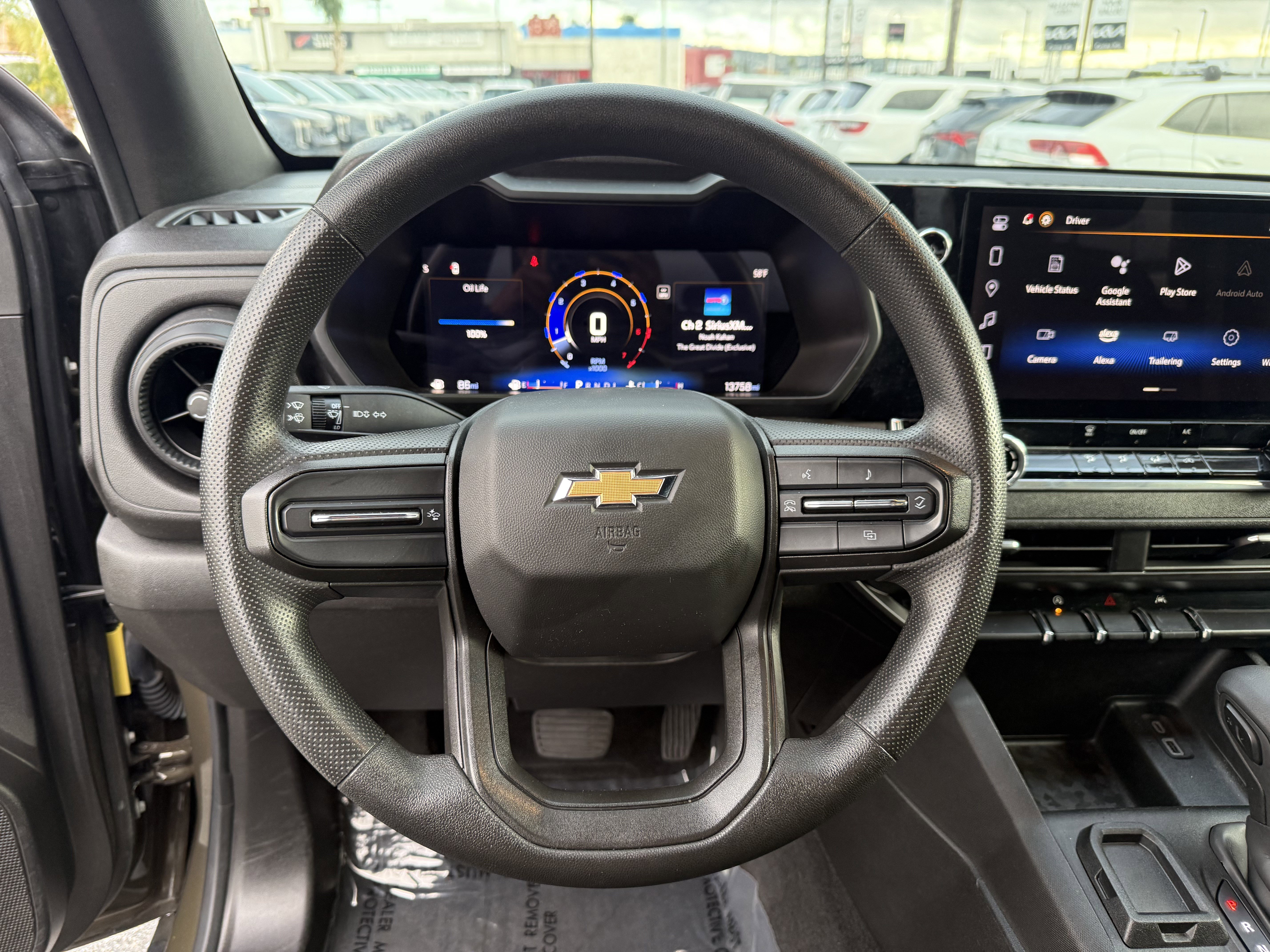 Used 2024 Chevrolet Colorado W/T image 15