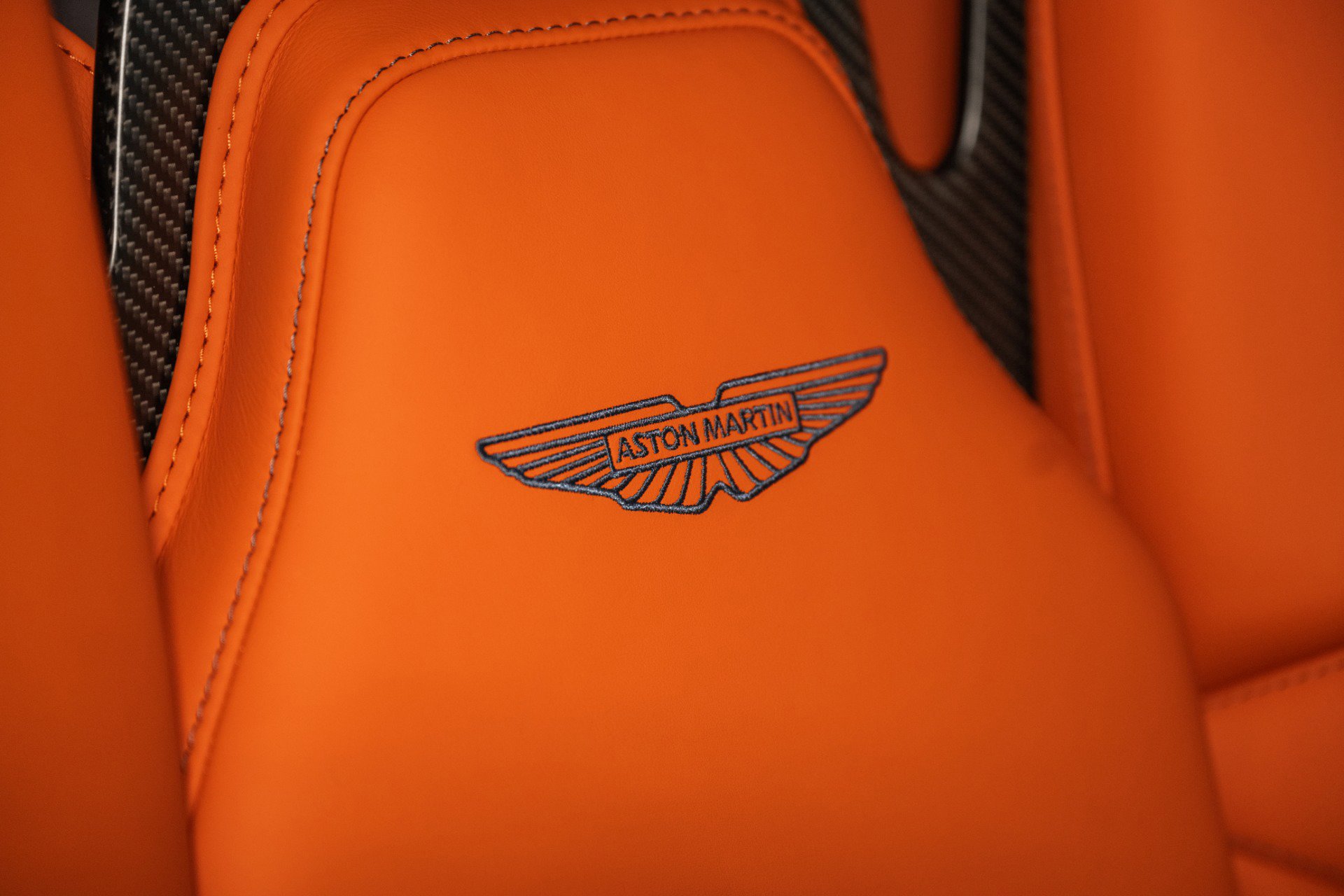 Used 2025 Aston Martin V8 Vantage Coupe image 5