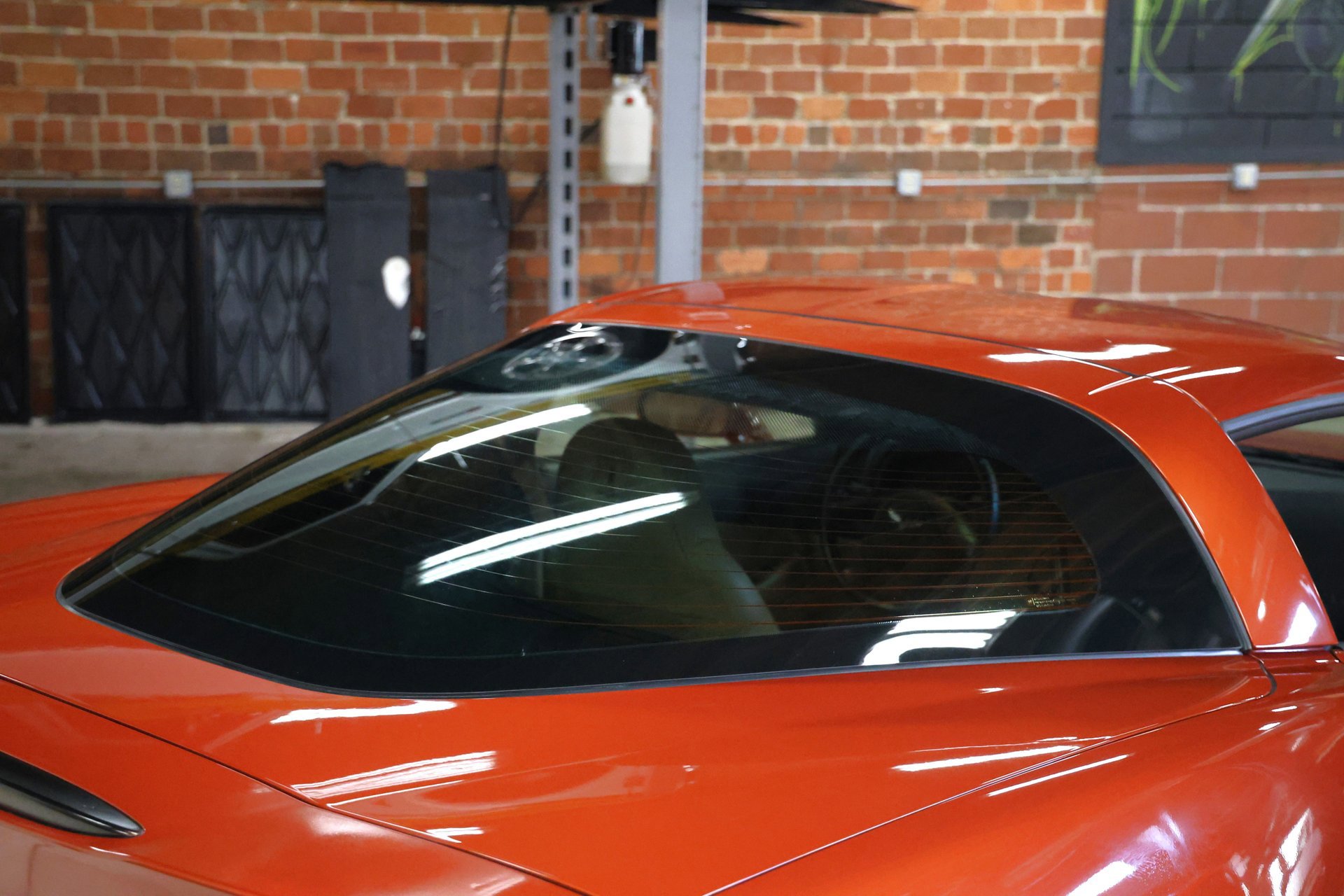 Used 2005 Chevrolet Corvette Coupe w/ Performance Handling Package image 30