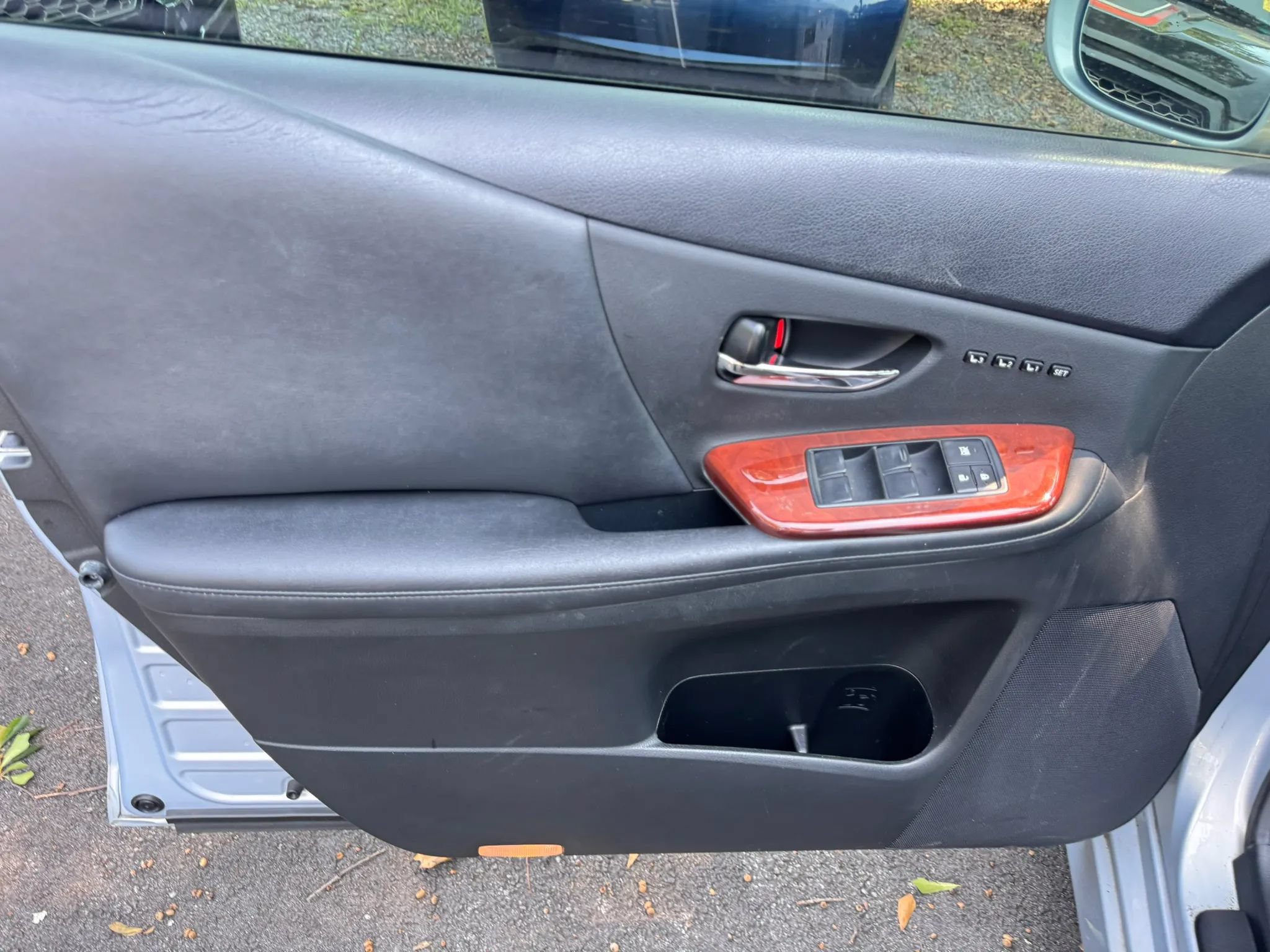 Used 2010 Lexus HS 250h FWD image 25