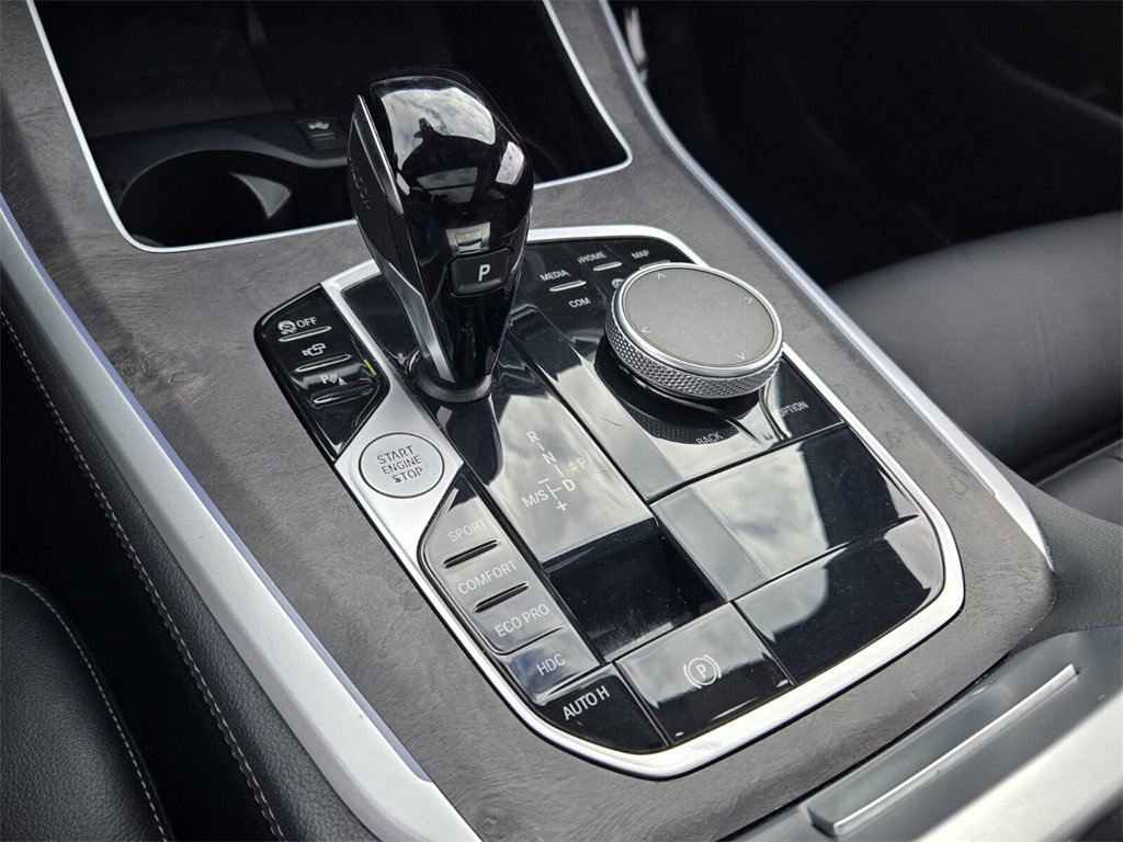 Used 2022 BMW X5 xDrive40i w/ M Sport Package image 19