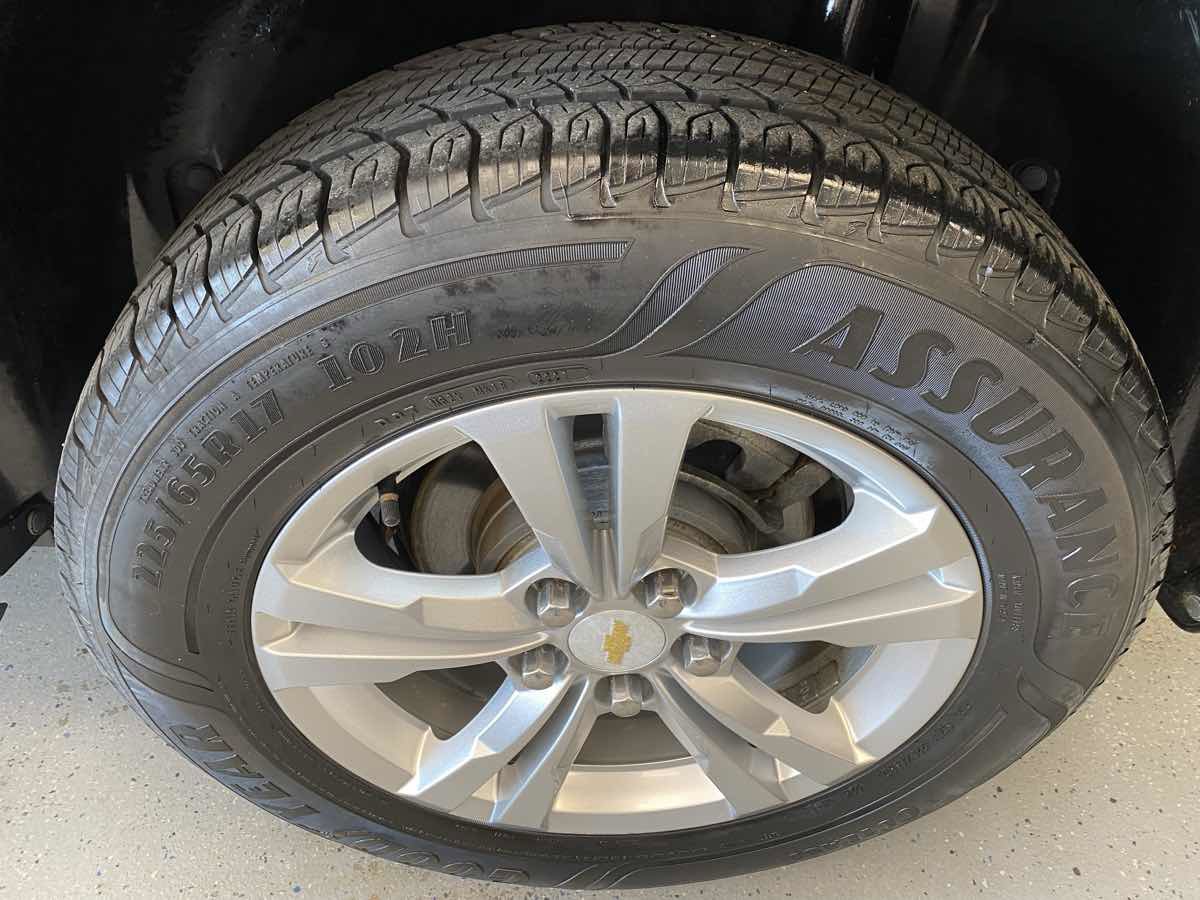 Used 2011 Chevrolet Equinox LT image 24