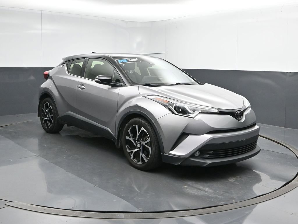 Used 2019 Toyota C-HR Limited FWD image 7
