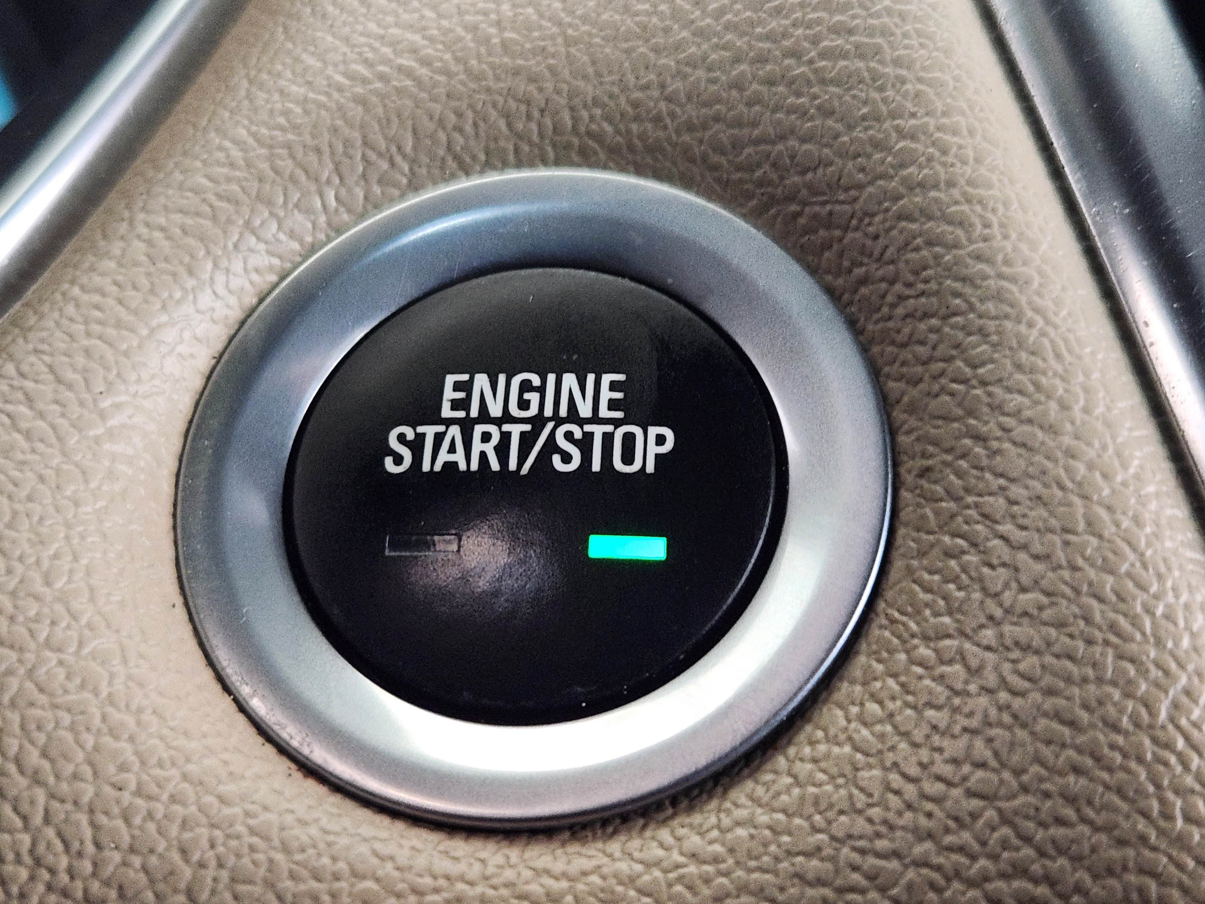 Certified 2023 Chevrolet Traverse LS FWD image 21