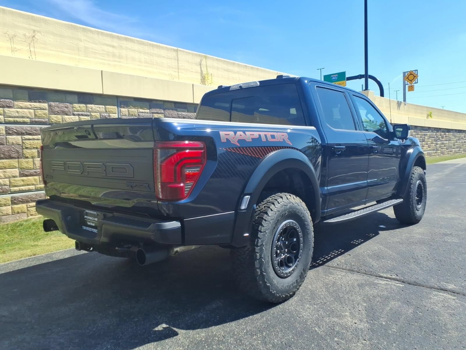 Used 2025 Ford F150 Raptor AWD/4WD image 10