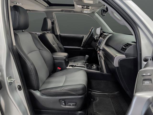 Used 2023 Toyota 4Runner SR5 Premium image 32