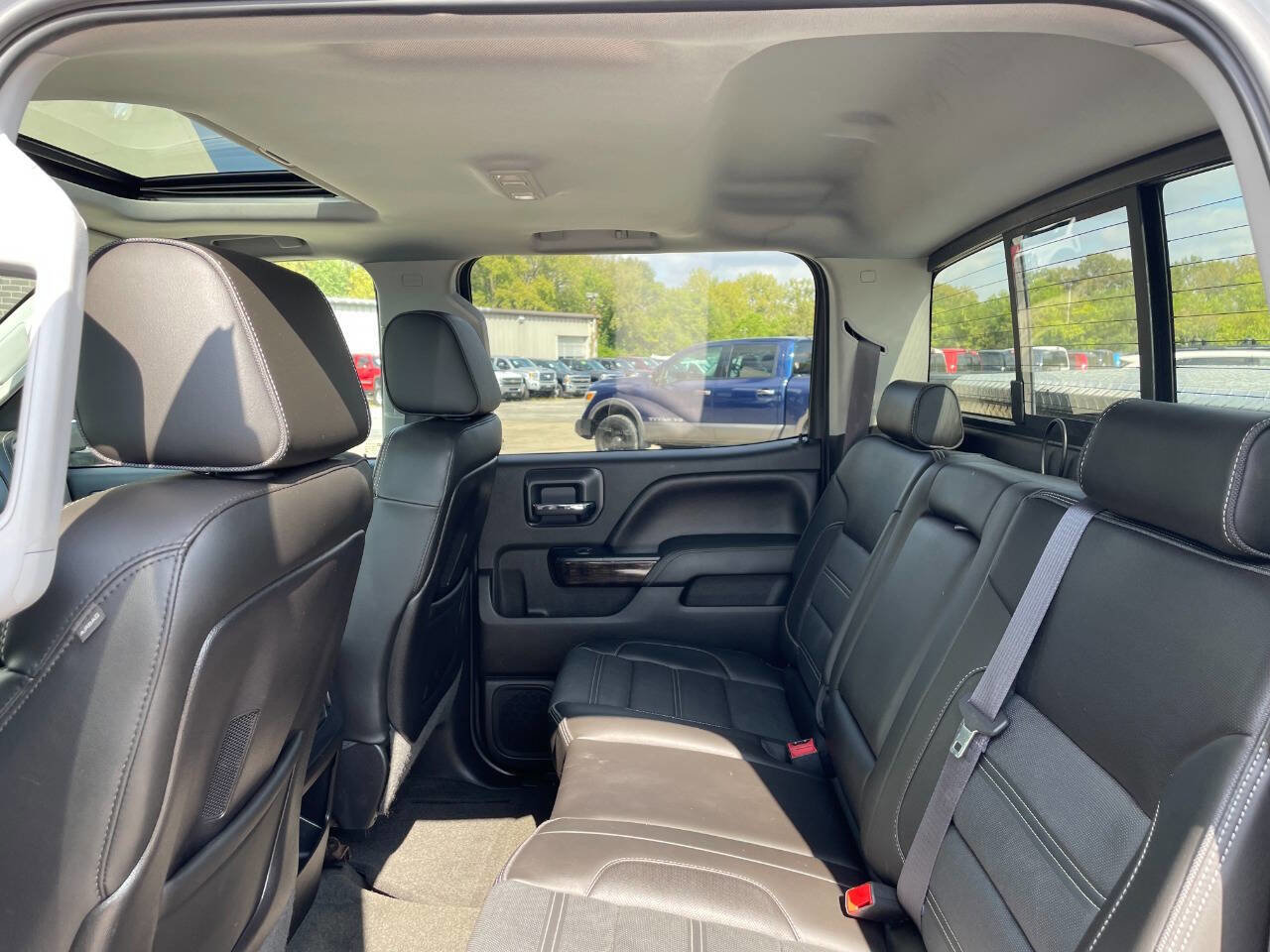 Used 2015 GMC Sierra 3500 Denali w/ Duramax Plus Package image 22