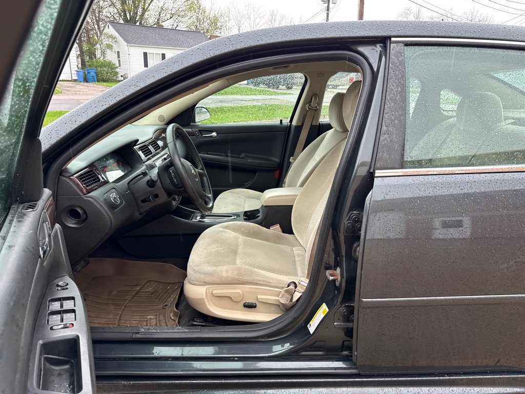 Used 2014 Chevrolet Impala Limited LS FWD image 10