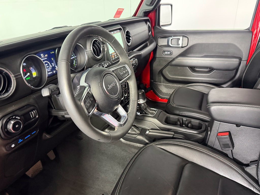 Used 2023 Jeep Wrangler Unlimited Sahara w/ Cold Weather Group AWD/4WD image 13