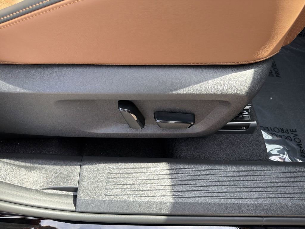 New 2026 Nissan Rogue Platinum AWD/4WD image 19