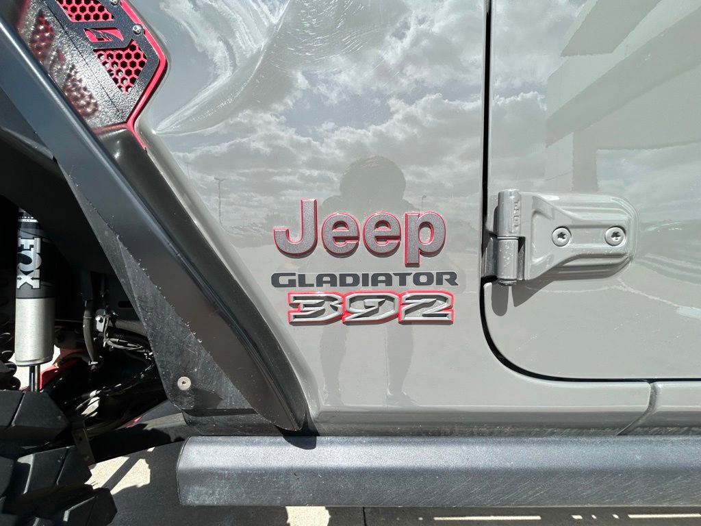 Used 2022 Jeep Gladiator Rubicon w/ Trailer Tow Package AWD/4WD image 8