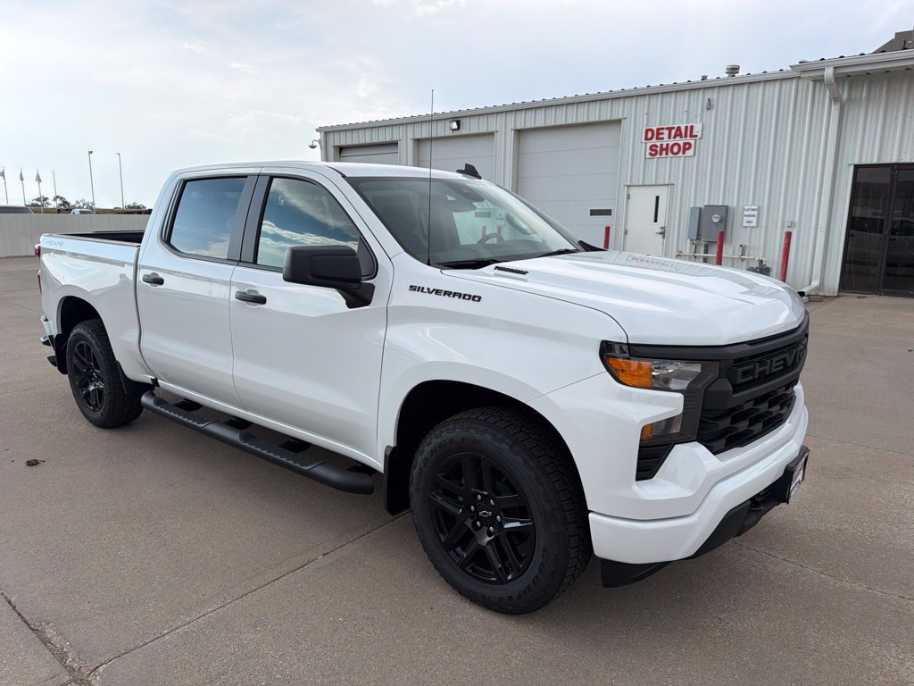 New 2026 Chevrolet Silverado 1500 Custom w/ Turbomax Blackout Package AWD/4WD image 7