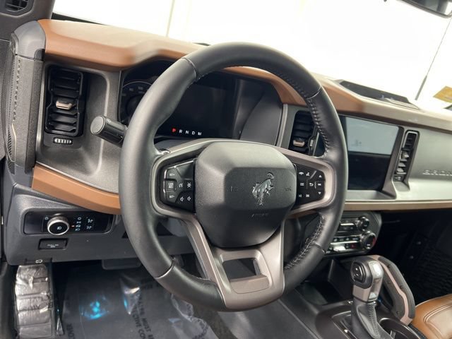 Used 2024 Ford Bronco Outer Banks AWD/4WD image 12