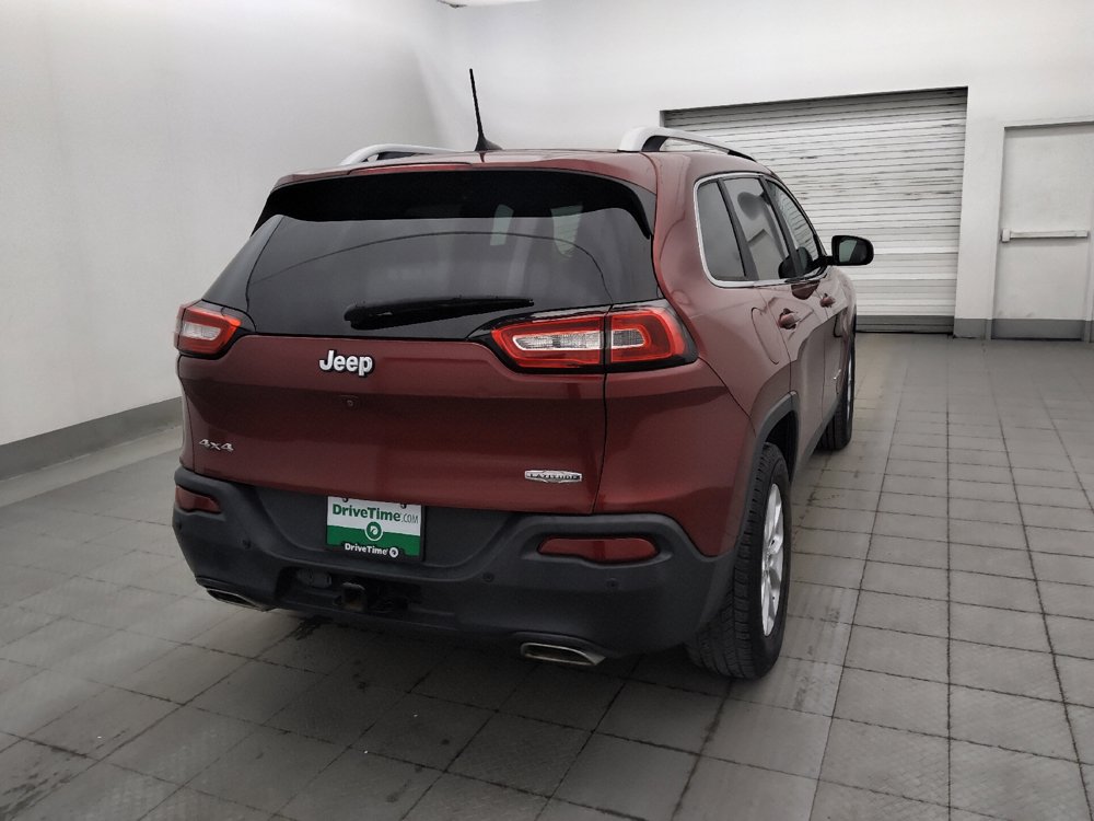 Used 2017 Jeep Cherokee Latitude w/ Comfort/Convenience Group AWD/4WD image 9