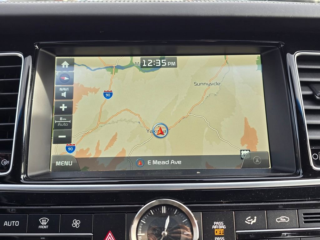 Used 2017 Kia K900 Luxury image 31