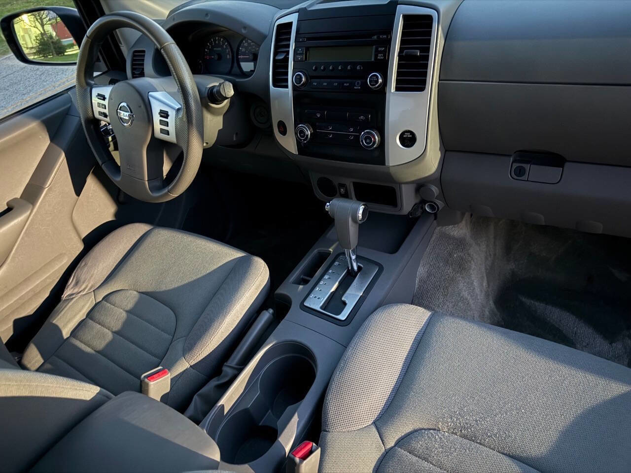 Used 2016 Nissan Frontier S RWD image 23