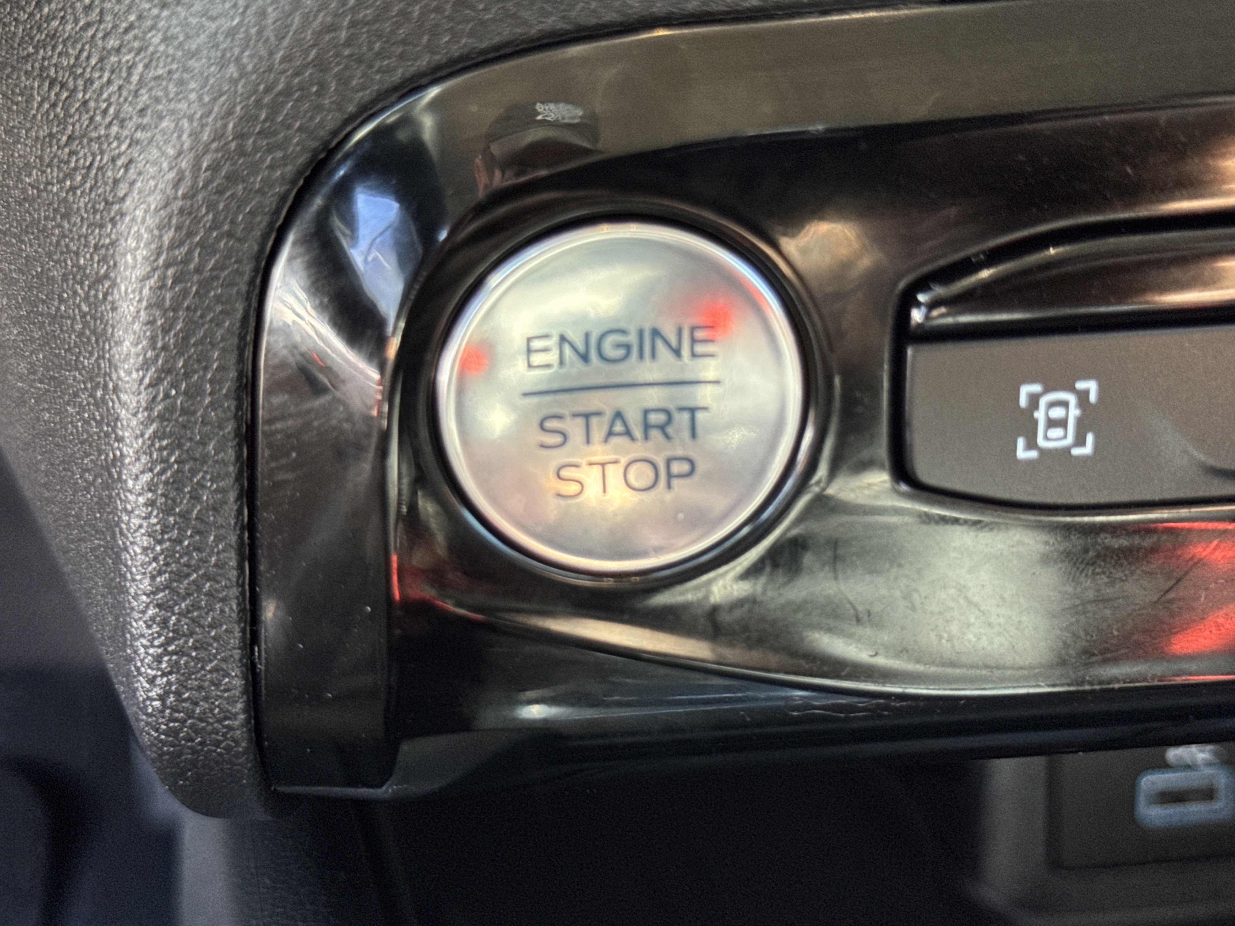 Used 2023 Ford Escape Platinum w/ Premium Technology Package image 22