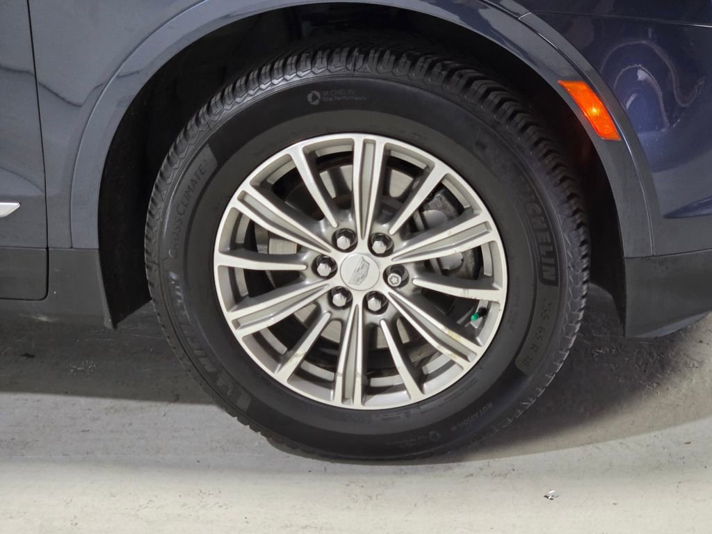 Used 2018 Cadillac XT5 Luxury image 9