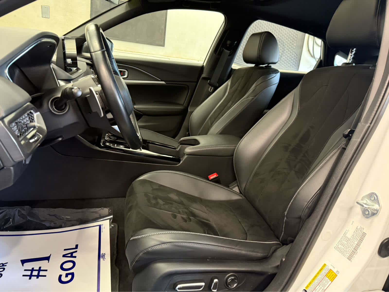 Used 2024 Acura Integra A-Spec image 10