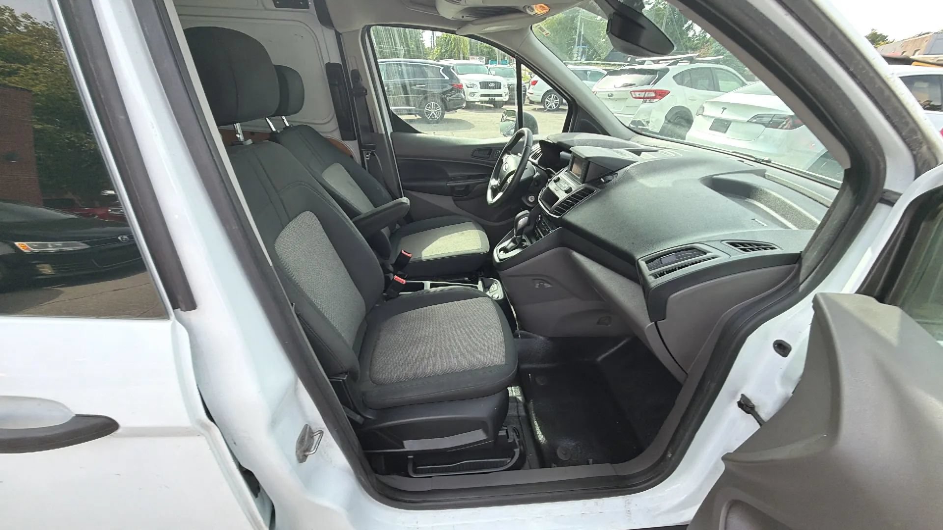 Used 2019 Ford Transit Connect XL FWD image 16
