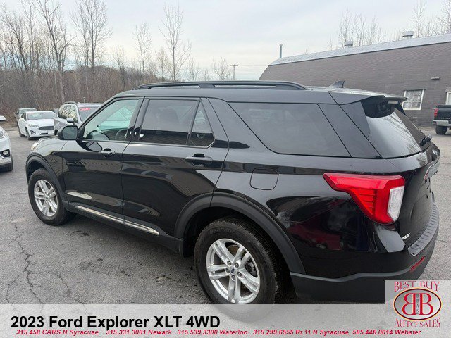 Used 2023 Ford Explorer XLT AWD/4WD image 9