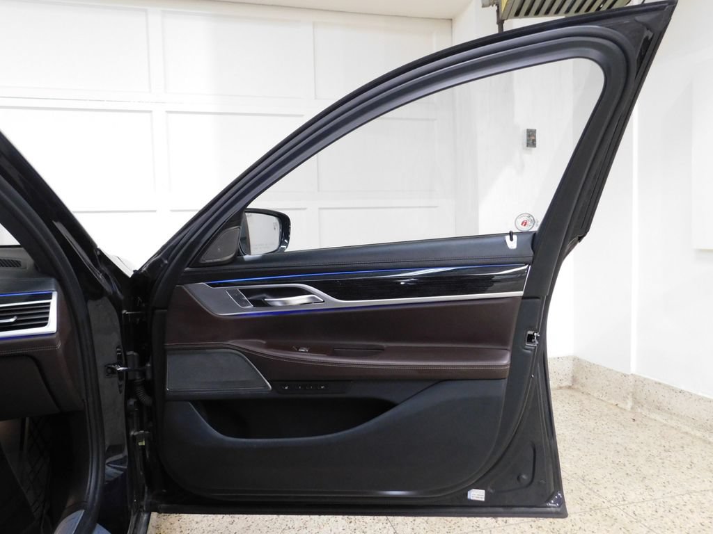 Used 2019 BMW 750i xDrive AWD/4WD image 67