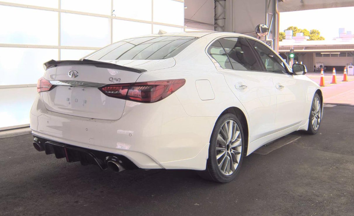 Used 2022 INFINITI Q50 Luxe w/ Cargo Package image 9